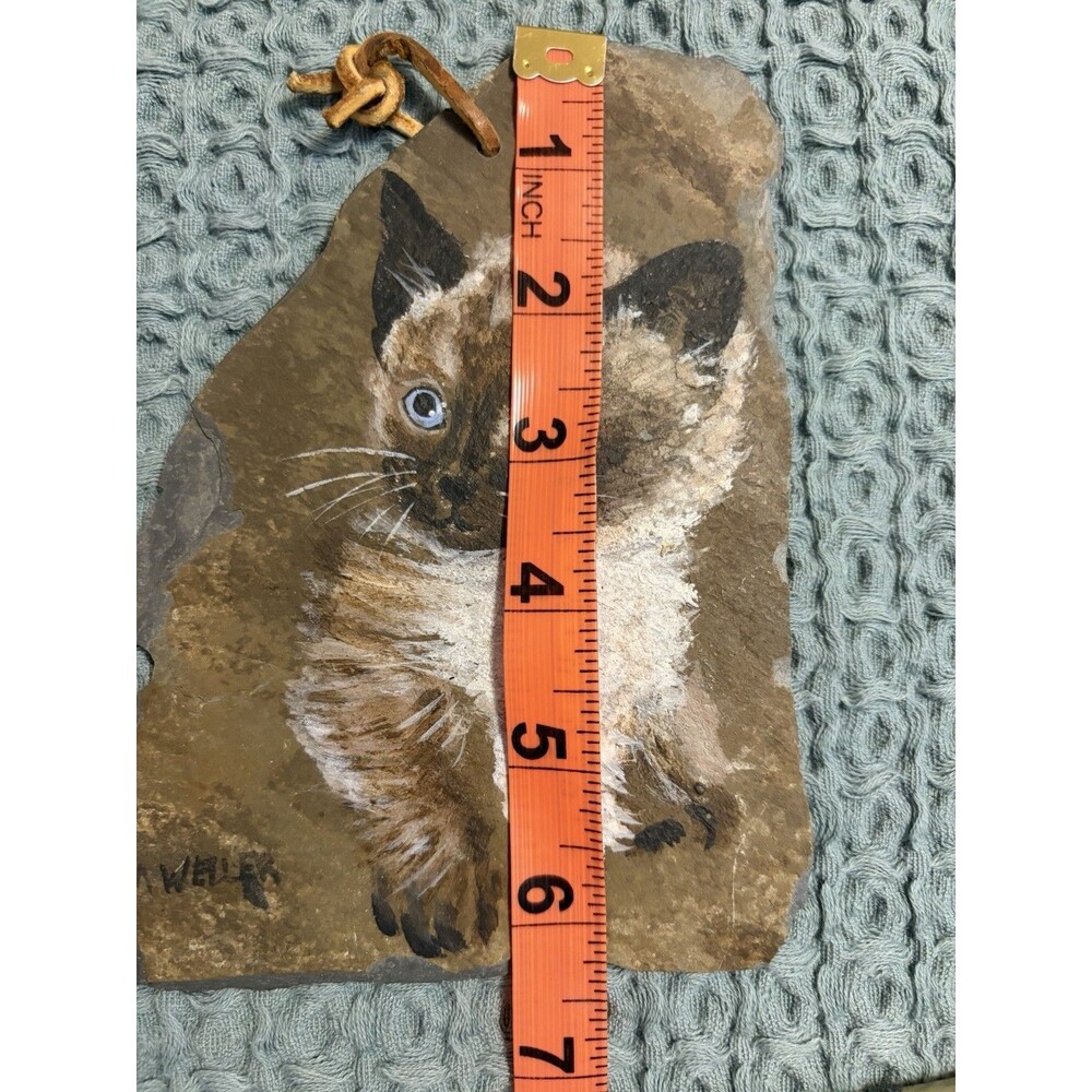 Vintage Siamese Cat Painting Rock Canvas Signed Blue Eye Kitten Art Wall Hanging - Picture 8 of 10
